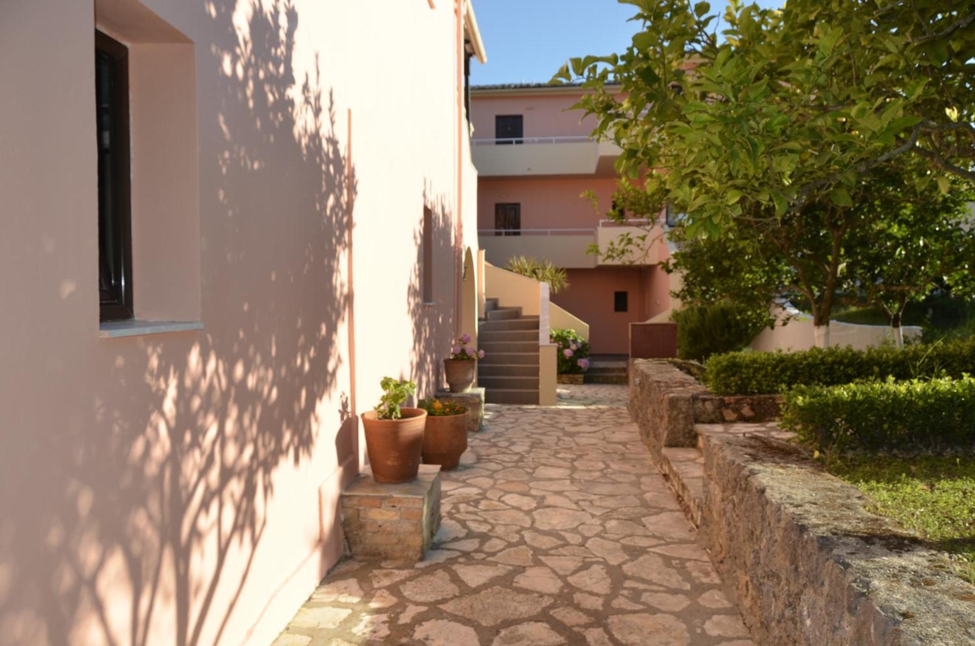 Penelope Apartment Hotel Dassia  Dış mekan fotoğraf